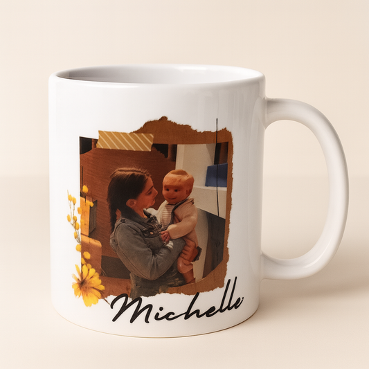 ☕ Taza personalizada foto con nombre – diseño flores amarillas