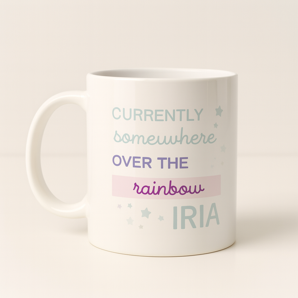 Taza personalizada “Currently somewhere over the rainbow” con nombre